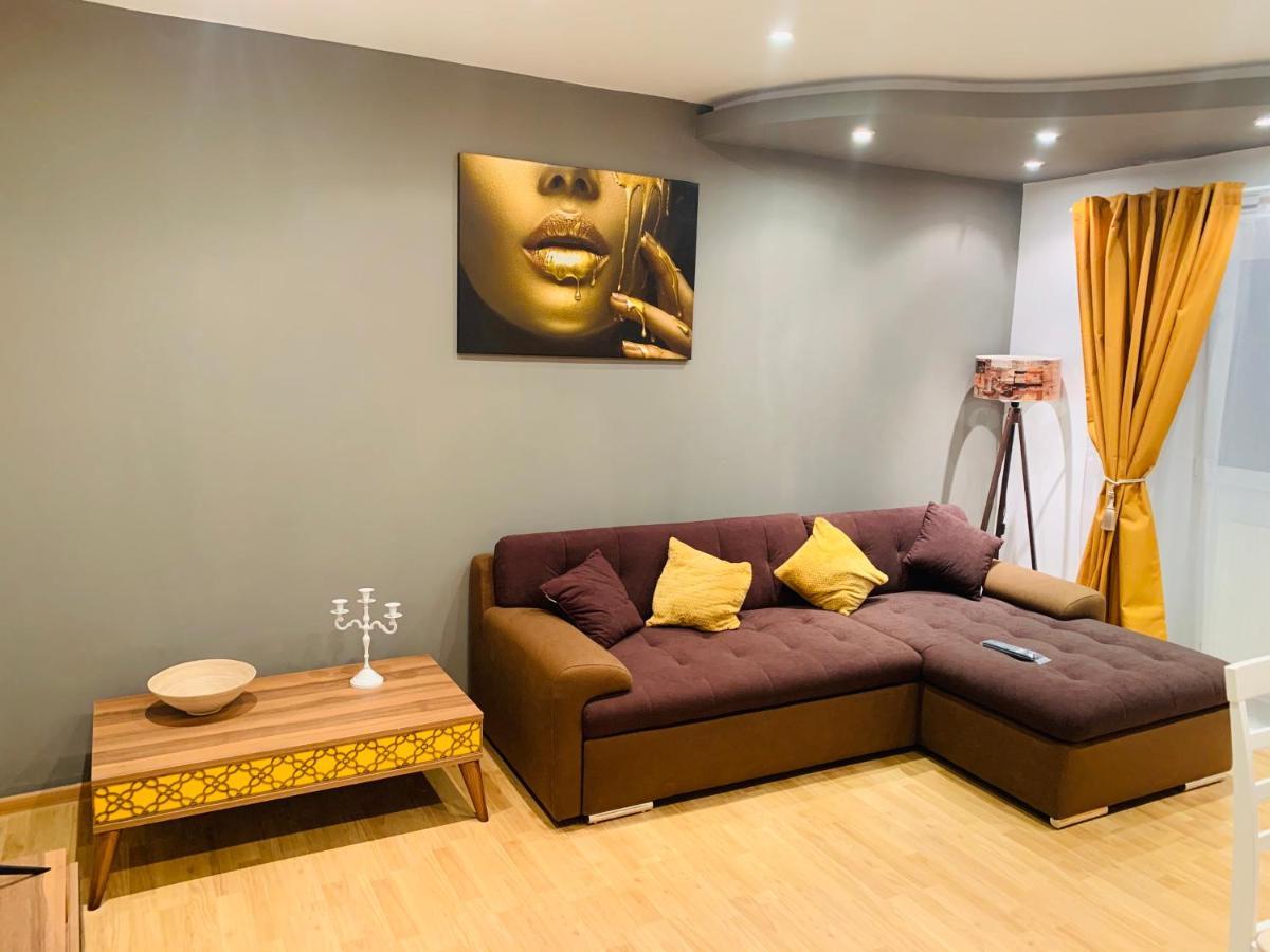 Confort View Apartment Iasi - 3 Rooms-Like Home ภายนอก รูปภาพ