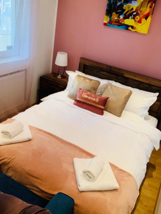 Confort View Apartment Iasi - 3 Rooms-Like Home ภายนอก รูปภาพ