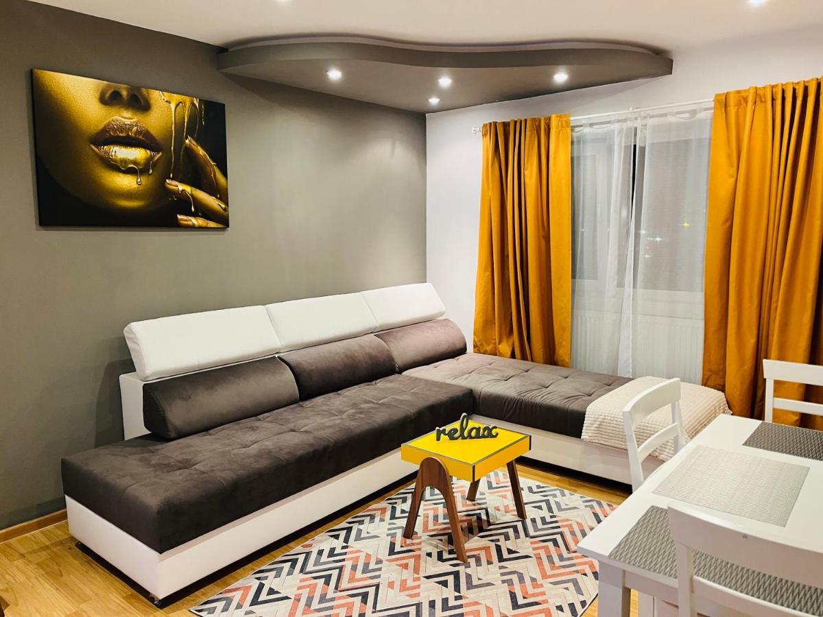 Confort View Apartment Iasi - 3 Rooms-Like Home ภายนอก รูปภาพ