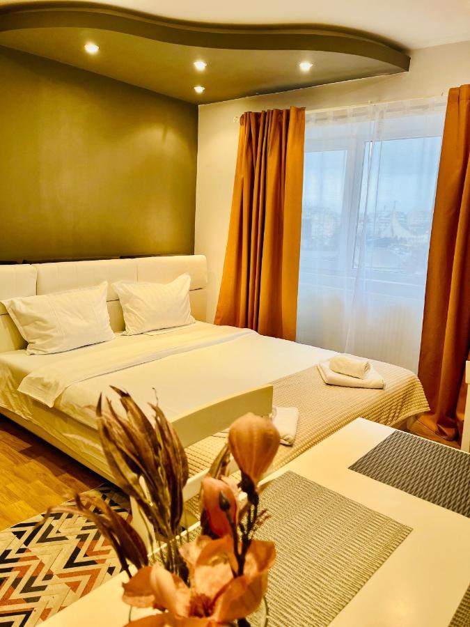 Confort View Apartment Iasi - 3 Rooms-Like Home ภายนอก รูปภาพ